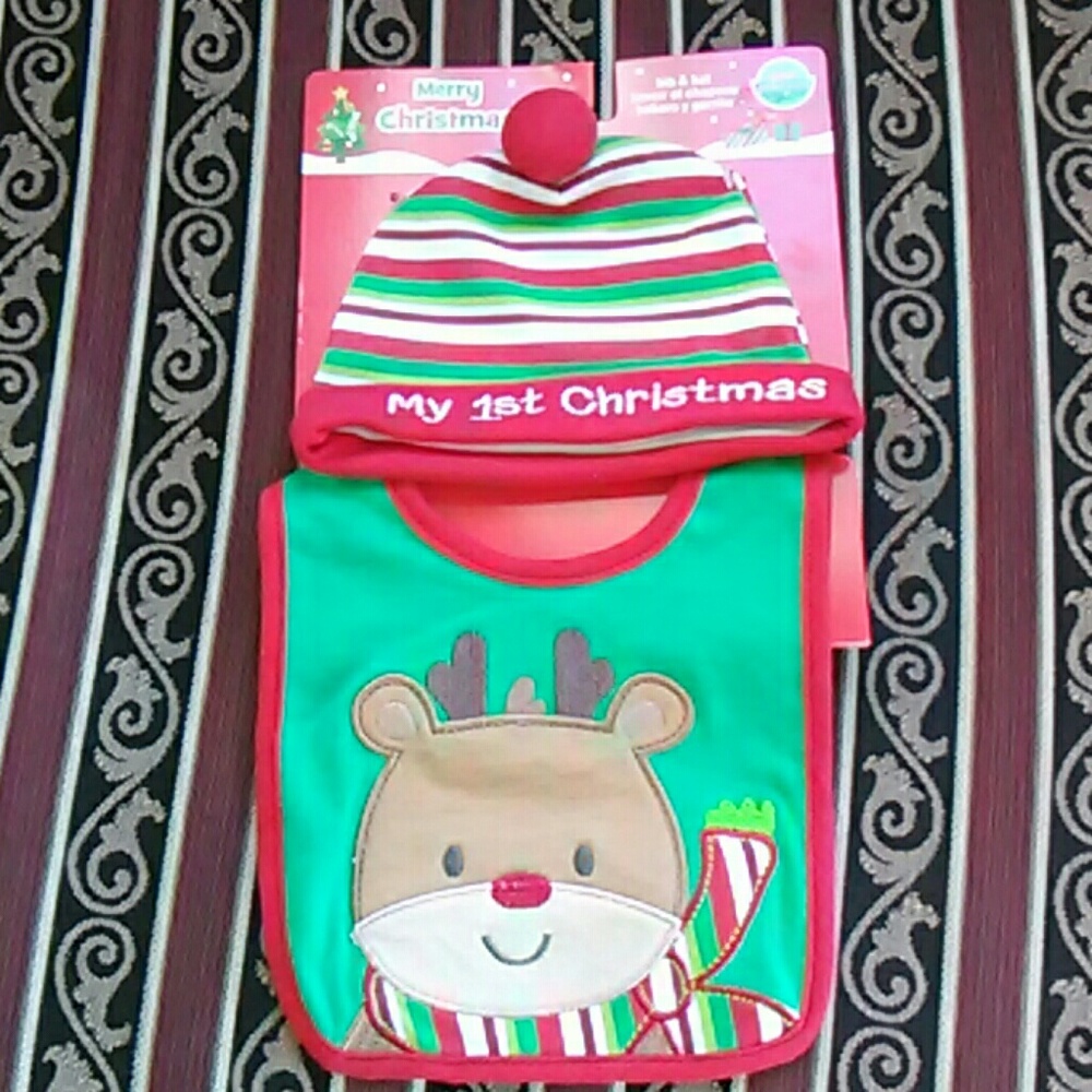 NEAT SOLUTIONS Bib & Hat Set